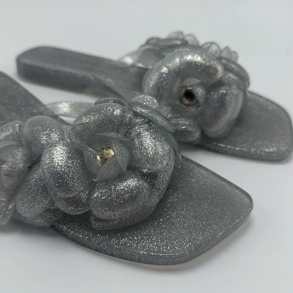 Jeffrey Campbell silver floral thing sandals size 7